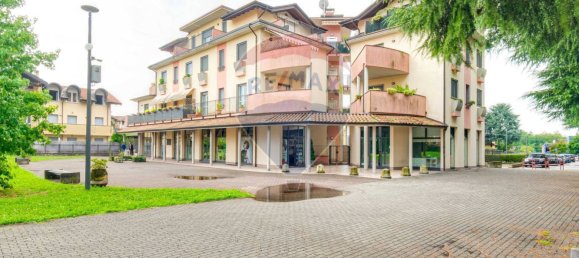 2 Schlafzimmer Wohnung in Cardano al Campo, Italy, Nr. 308682 21