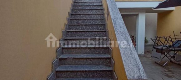 3 bedrooms Villa in Pomezia, Italy No. 379930 25