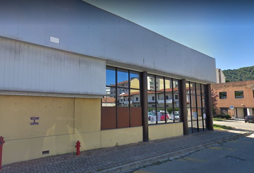 Lagerhaus in Borgosesia, Italy 708m², Nr. 69113