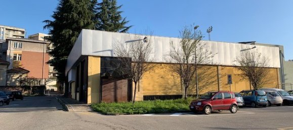 Lagerhaus in Borgosesia, Italy 708m², Nr. 69113 8