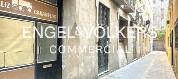 155m² Commercial property in Ciutat Vella, Spain No. 146025 25