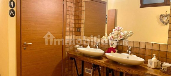 6 bedrooms House in Somano, Italy No. 108872 10