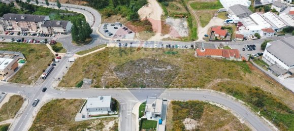 406m² Land in Lousada, Portugal No. 62427 4