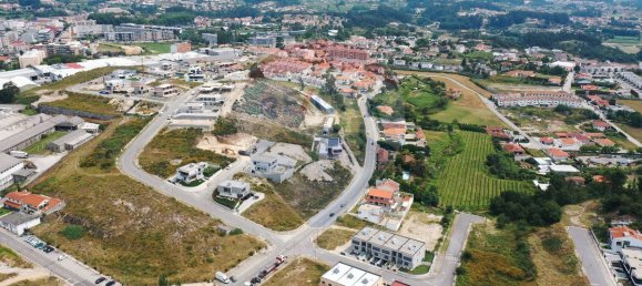 406m² Land in Lousada, Portugal No. 62427 5