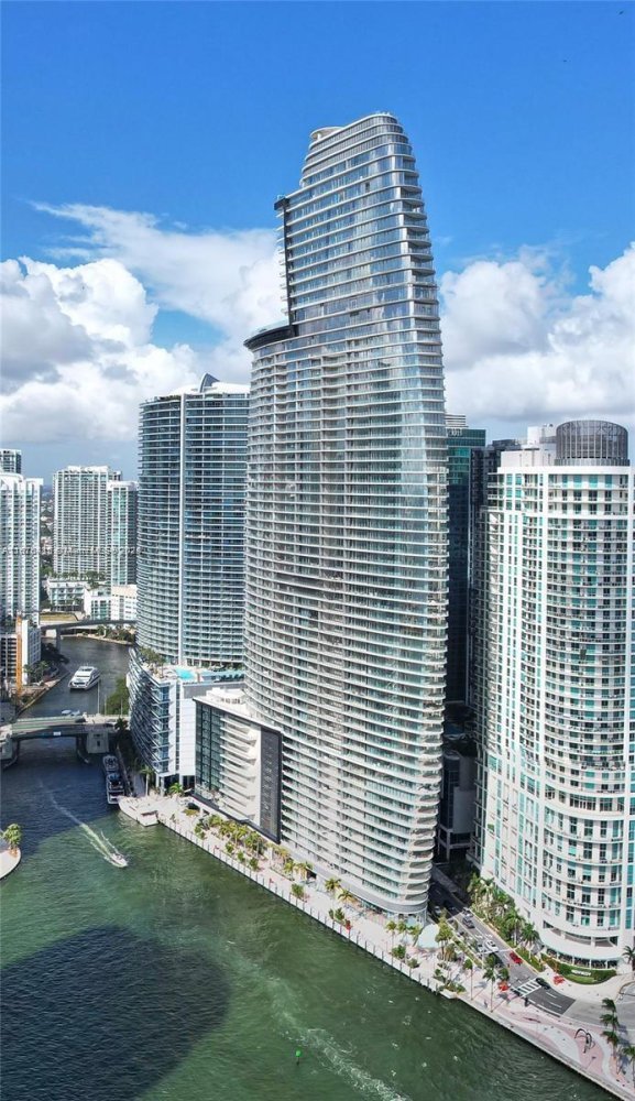 1 bedroom Commercial property for sale in Miami, Miami-Dade, Florida, USA № 614563