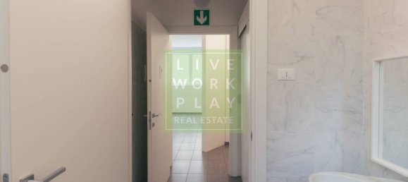 2 bedrooms Apartment in Milan, Italy No. 377186 10