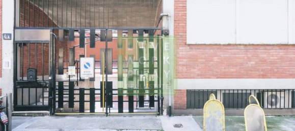 2 bedrooms Apartment in Milan, Italy No. 377186 19