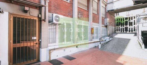 2 bedrooms Apartment in Milan, Italy No. 377186 16