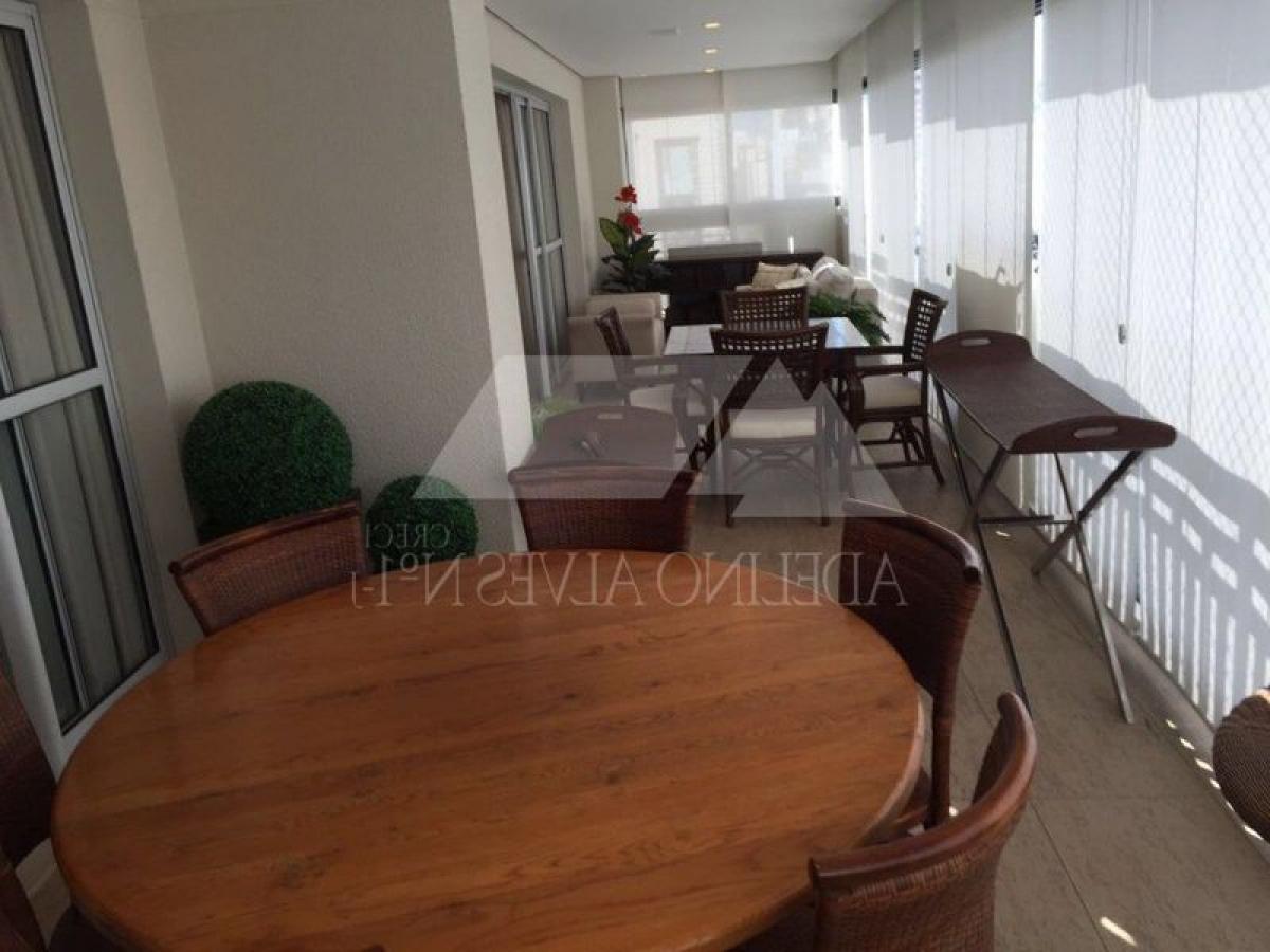 Apartamento de 4 dormitorios en Sao Paulo, Brazil No. 584838