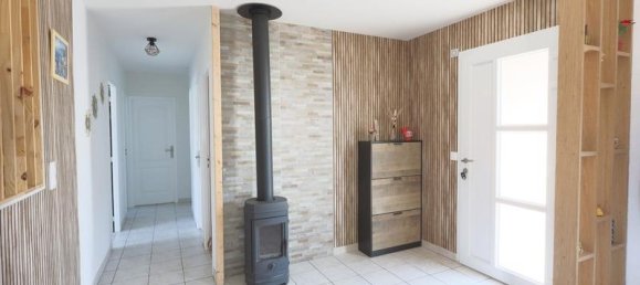 3 Schlafzimmer Haus in Ain, France, Nr. 302768 2