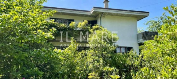 3 bedrooms Villa in Massa, Italy No. 49409 23