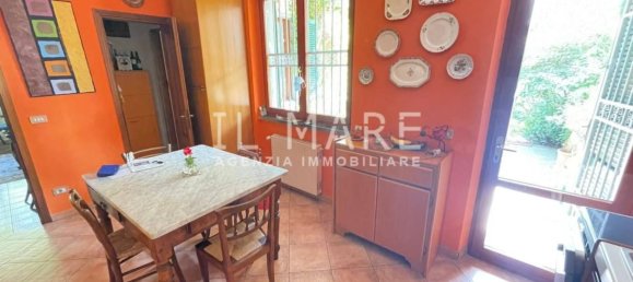 3 bedrooms Villa in Massa, Italy No. 49409 7