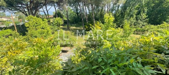 3 bedrooms Villa in Massa, Italy No. 49409 22