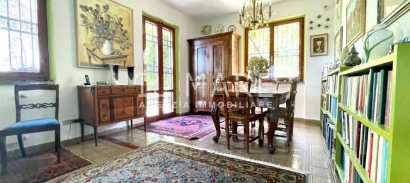 3 bedrooms Villa in Massa, Italy No. 49409 2