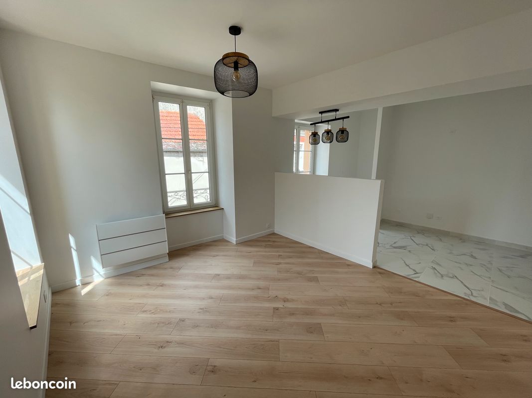 2 غرف نوم شقة في Seine-et-Marne, France رقم 305172