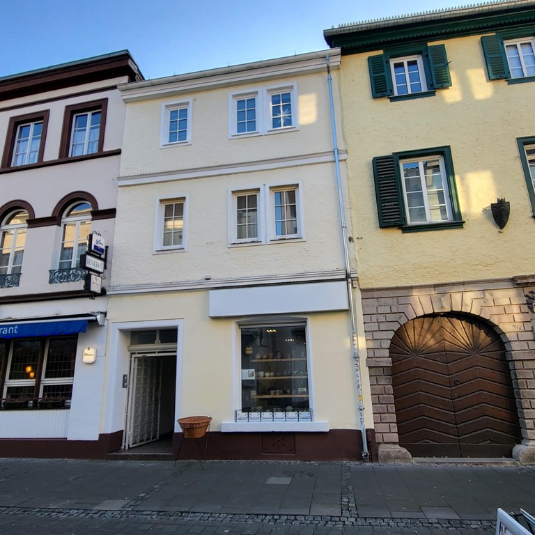 Edificio de 7 habitaciónes en Rhein-Sieg, Germany No. 336891