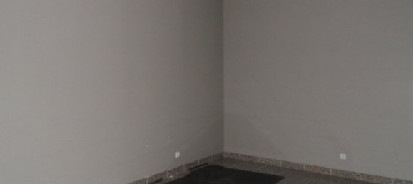 80m² Commercial property in Vila do Conde, Portugal No. 82772 8