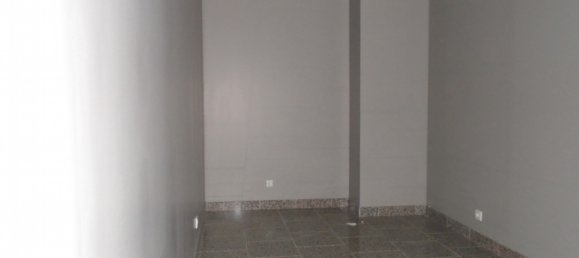 80m² Commercial property in Vila do Conde, Portugal No. 82772 10