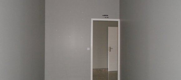 80m² Commercial property in Vila do Conde, Portugal No. 82772 9