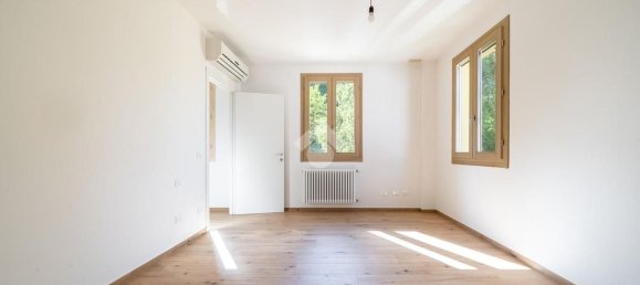 4-salle Maison à Carpi, Italy No. 284012 7