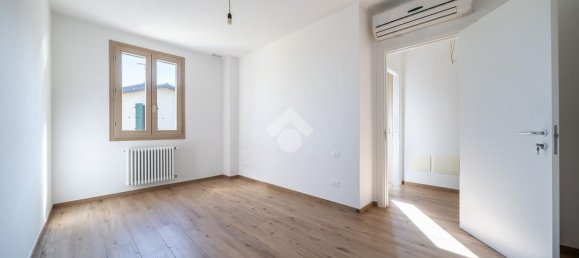 4-salle Maison à Carpi, Italy No. 284012 10