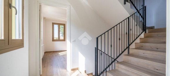 4-salle Maison à Carpi, Italy No. 284012 8