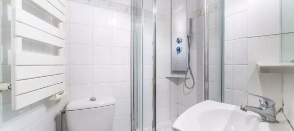 3 bedrooms Apartment in Paris, France No. 171957 10