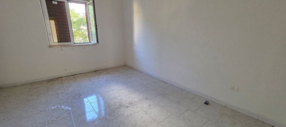 Дуплекс с 6 комнатами в Тортора, Италия № 281624 23