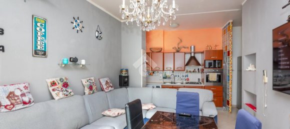 Apartamento de 3 divisões em Turin, Italy N.º 83393 10