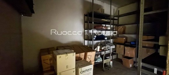13m² Warehouse in Genoa, Italy No. 329908 4