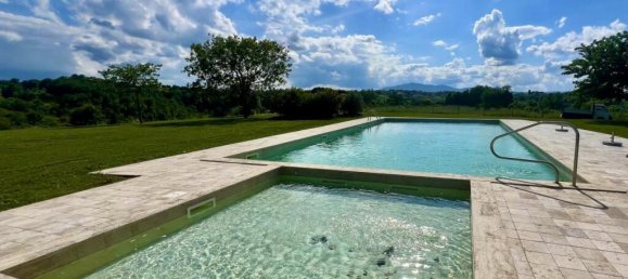 4 bedrooms Villa in Città della Pieve, Italy No. 52745 2