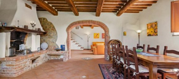 4 bedrooms Villa in Città della Pieve, Italy No. 52745 9