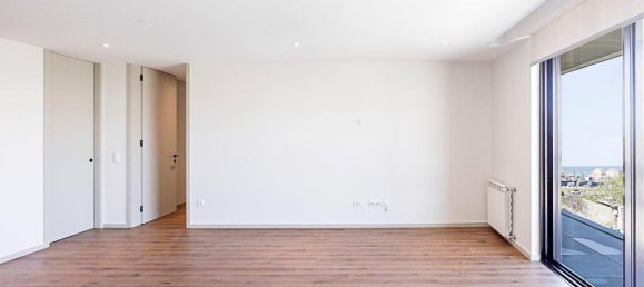 2 bedrooms Condo in Espinho, Portugal No. 1639 5