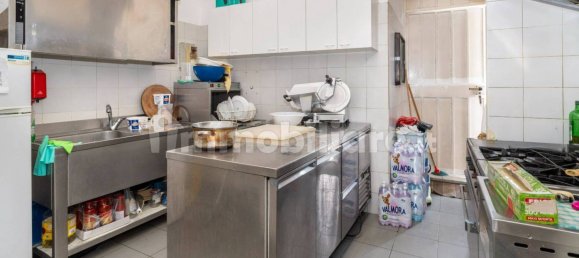 Imóvel comercial de 2 divisões em Turin, Italy N.º 330772 13