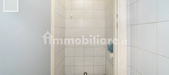 Imóvel comercial de 2 divisões em Turin, Italy N.º 330772 18