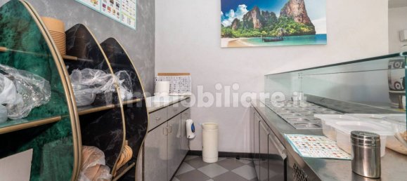 Imóvel comercial de 2 divisões em Turin, Italy N.º 330772 10