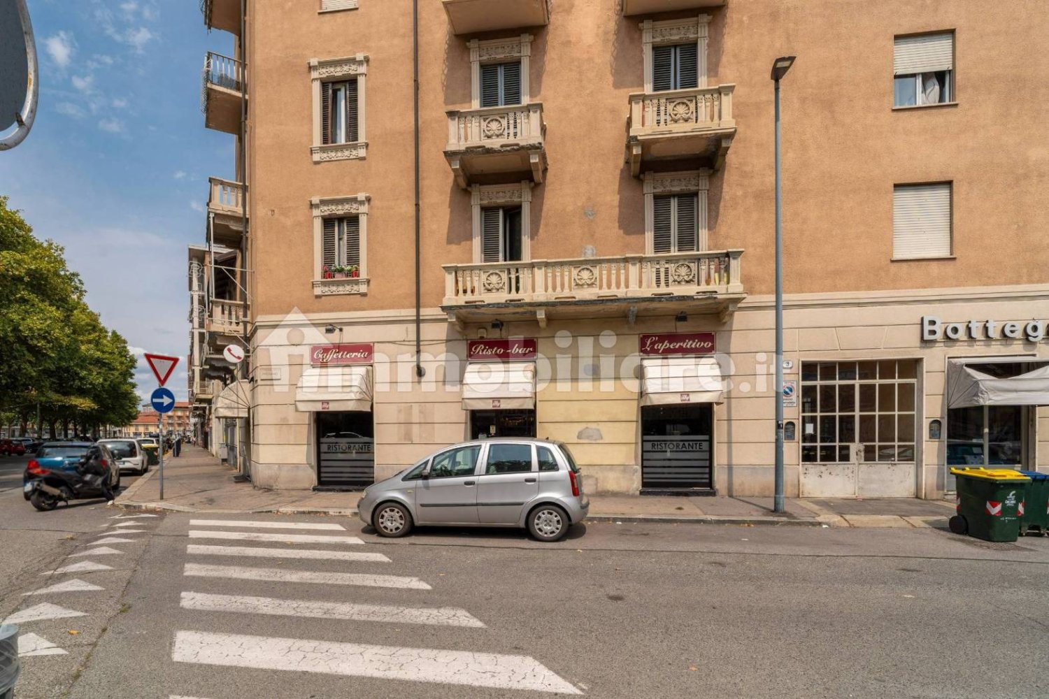 Imóvel comercial de 2 divisões em Turin, Italy N.º 330772