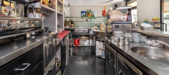 Imóvel comercial de 2 divisões em Turin, Italy N.º 330772 14