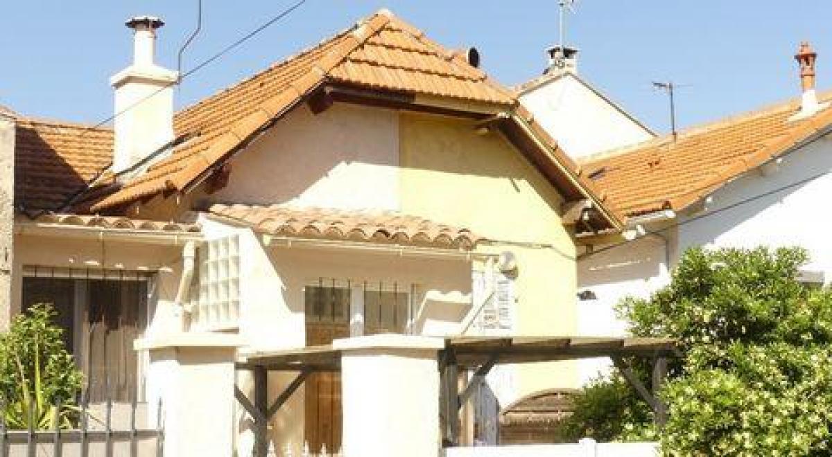 Studio in Marseille, France No. 11946