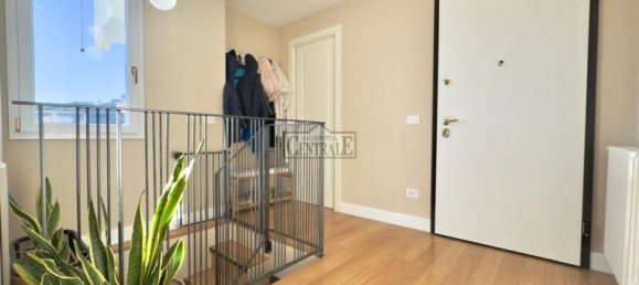 3-salle Penthouse à Sanremo, Italy No. 232786 2