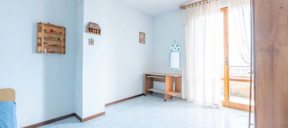 Дом с 9 комнатами в Перуджа, Италия № 50323 20