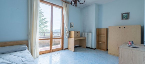 Дом с 9 комнатами в Перуджа, Италия № 50323 21