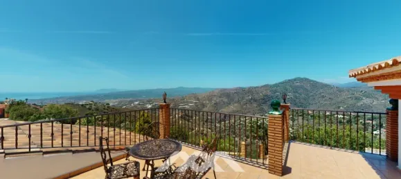 6 bedrooms Villa in Sayalonga, Spain No. 41899 14