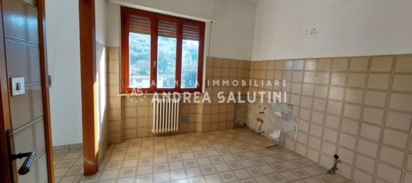 3 Schlafzimmer Wohnung in Buti, Italy, Nr. 137813 8