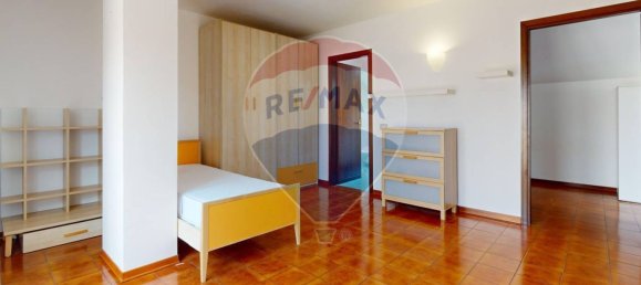 3 bedrooms Apartment in Vicenza, Italy No. 295033 24