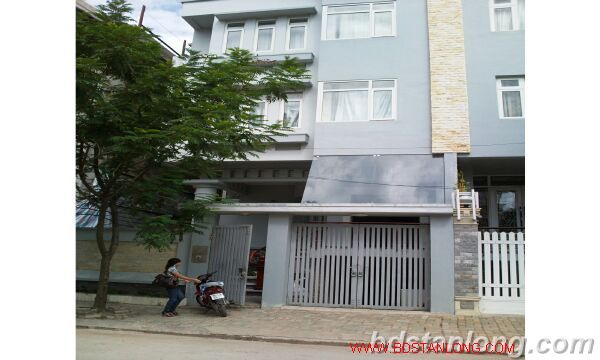 4 غرف نوم منزل في Tay Ho, Vietnam رقم 6421