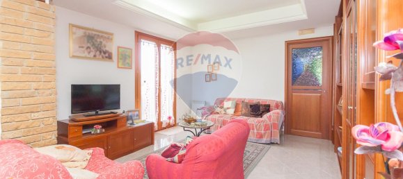 Квартира с 6 комнатами в Кальтаджироне, Италия № 103557 11