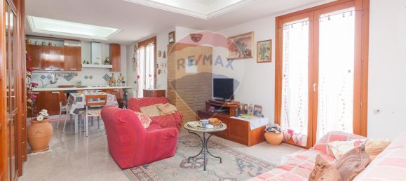 Квартира с 6 комнатами в Кальтаджироне, Италия № 103557 3