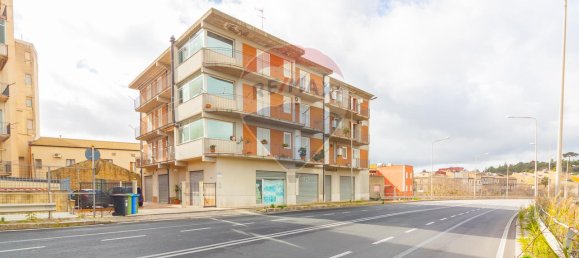 Квартира с 6 комнатами в Кальтаджироне, Италия № 103557 4