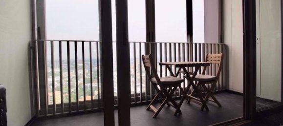 2 bedrooms Condo in Khlong Toei, Thailand No. 9800 19